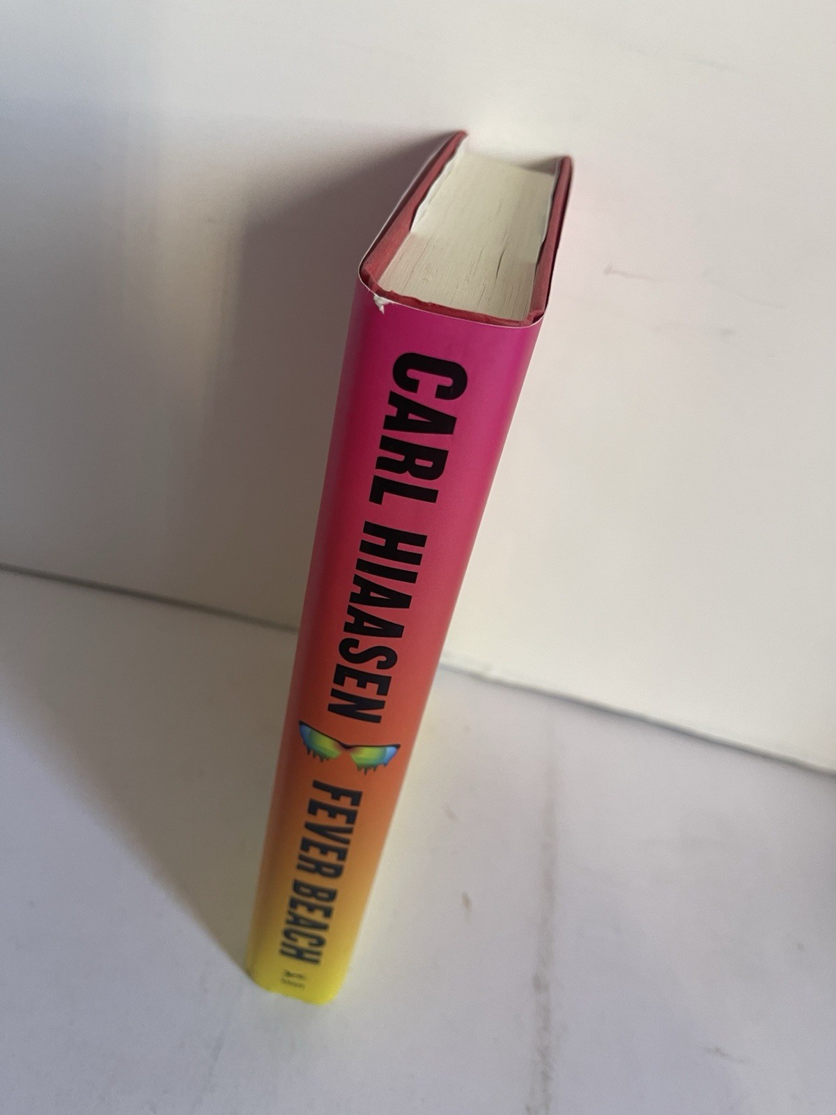 Fever Beach : A Novel by Carl Hiaasen (2025, Hardcover Dust Jacket)