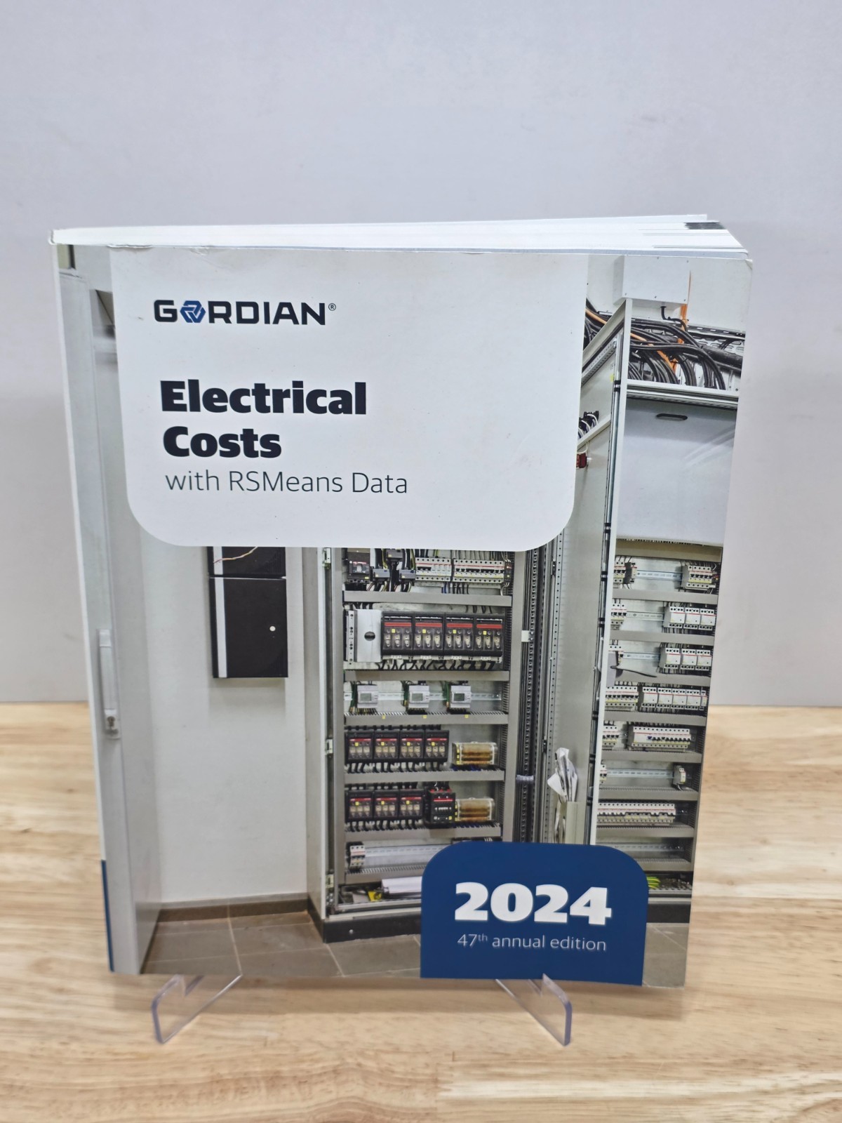 Electrical Costs with RSMeans Data 2024 by Gordian