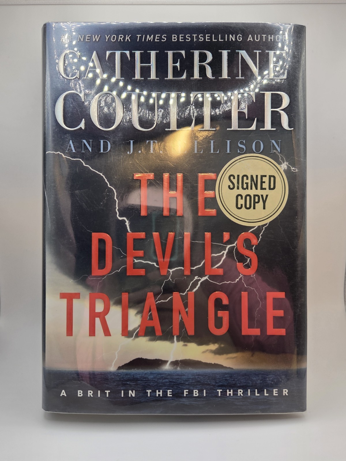 Devil’s Triangle by Catherine Coulter and J. T. Ellison Signed (2017, Hardcover)