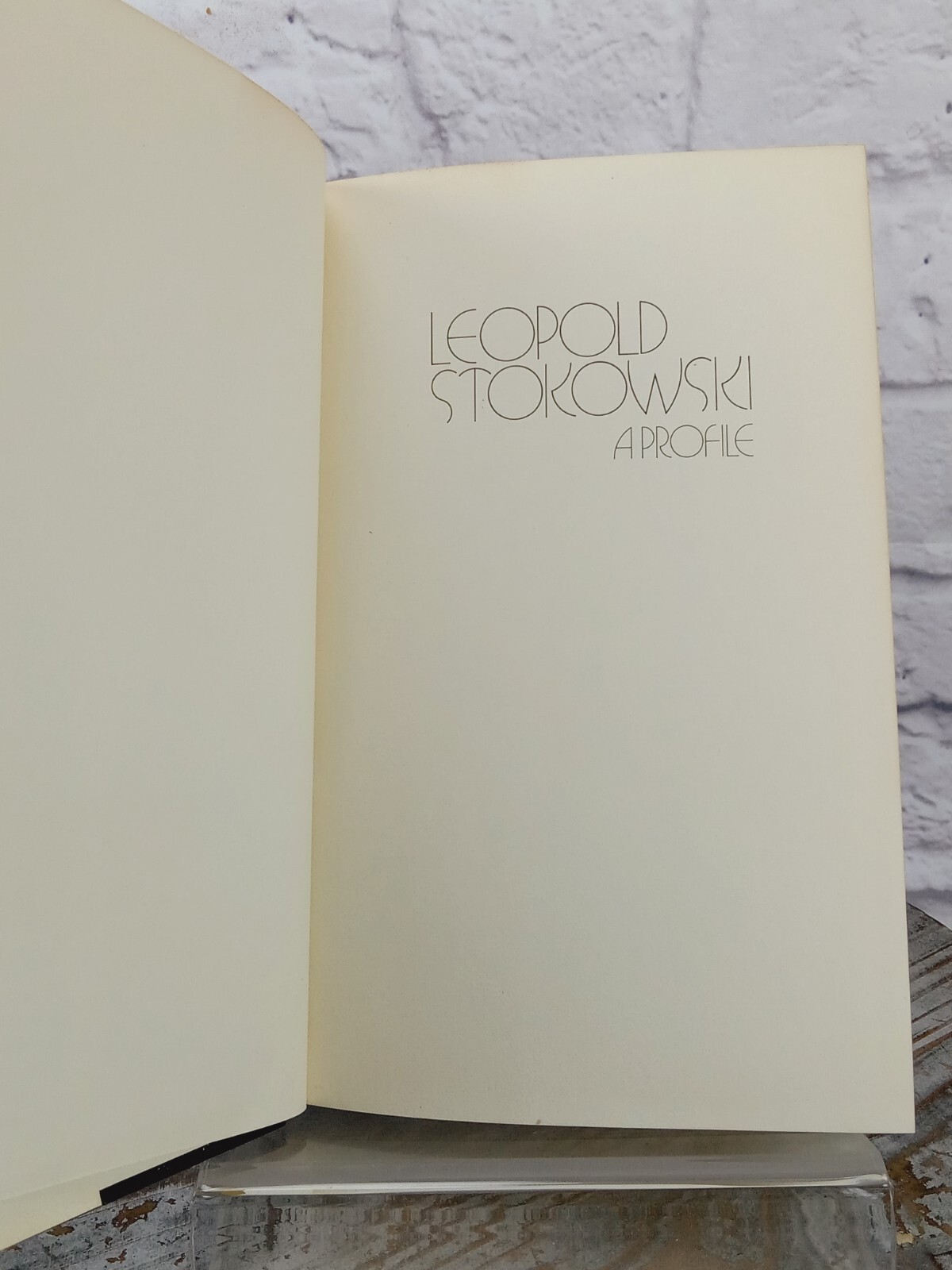 Leopold Stokowski A Profile by Abram Chasins 1st Edition 1979 HCDJ