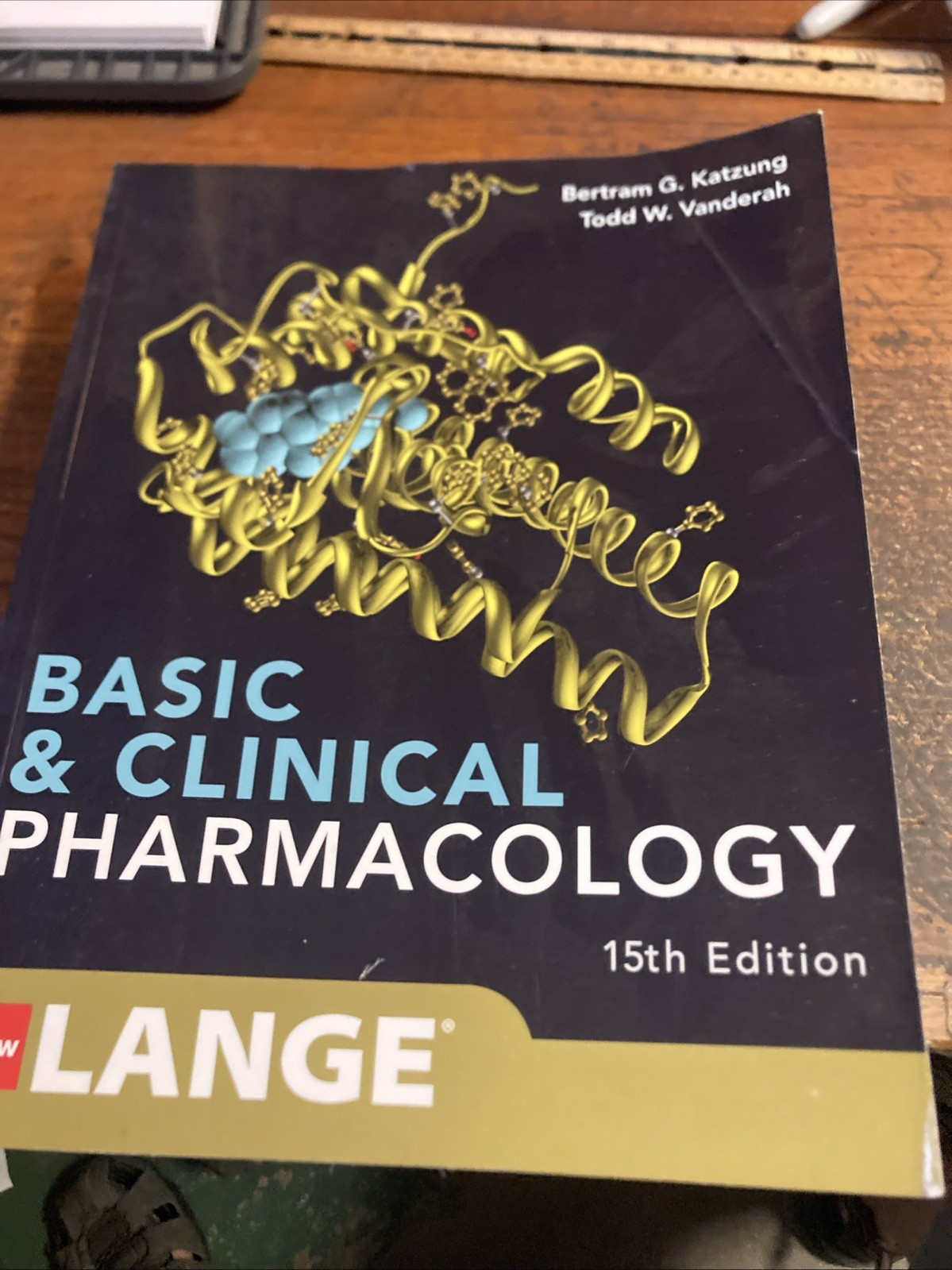 Basic and Clinical Pharmacology 15e – Paperback, by Katzung Bertram G.; – Good