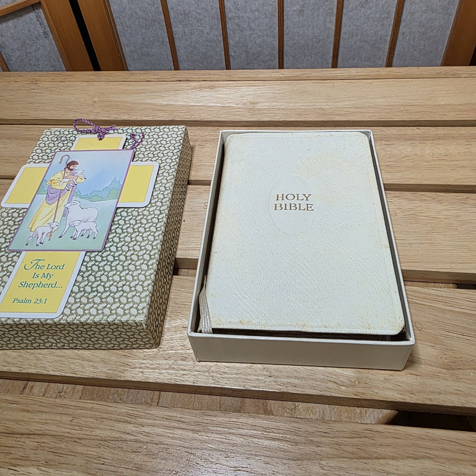Bride’s Bible KJV Collins England 1958 White Leatheroid Gold Edges Original Box