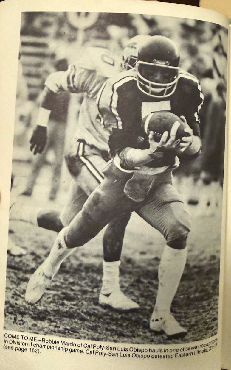 1981 NCAA Football Records Bk, a vtg collegiate publication; stats & highlights