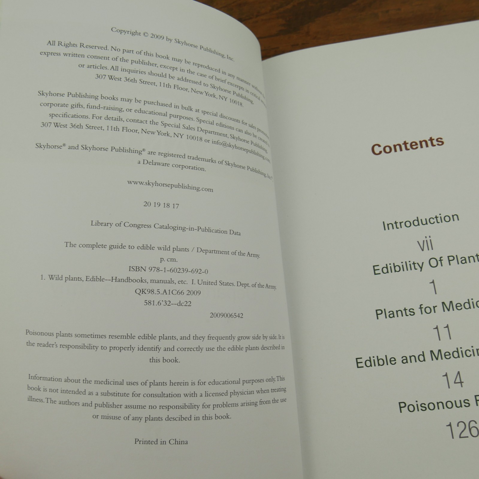 The Complete Guide to Edible Wild Plants by Department of the Army Reference Bo…
