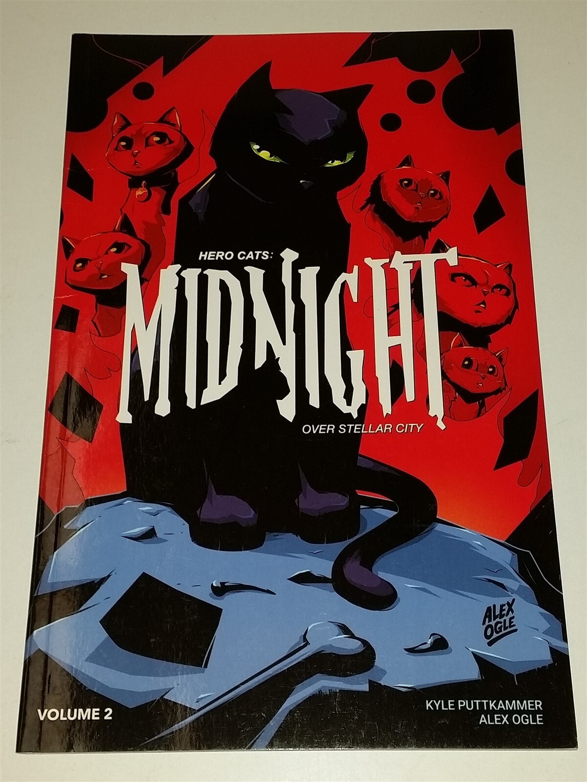 HERO CATS MIDNIGHT OVER STELLAR CITY VOL 2 TPB (PAPERBACK) 9781632292711 <