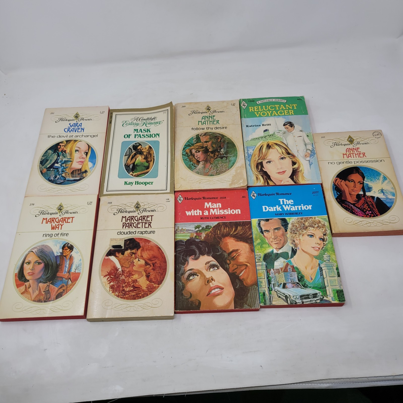 Vintage Lot of 25 Harlequin Presents Romance Novels Books Paperback 70s 80s