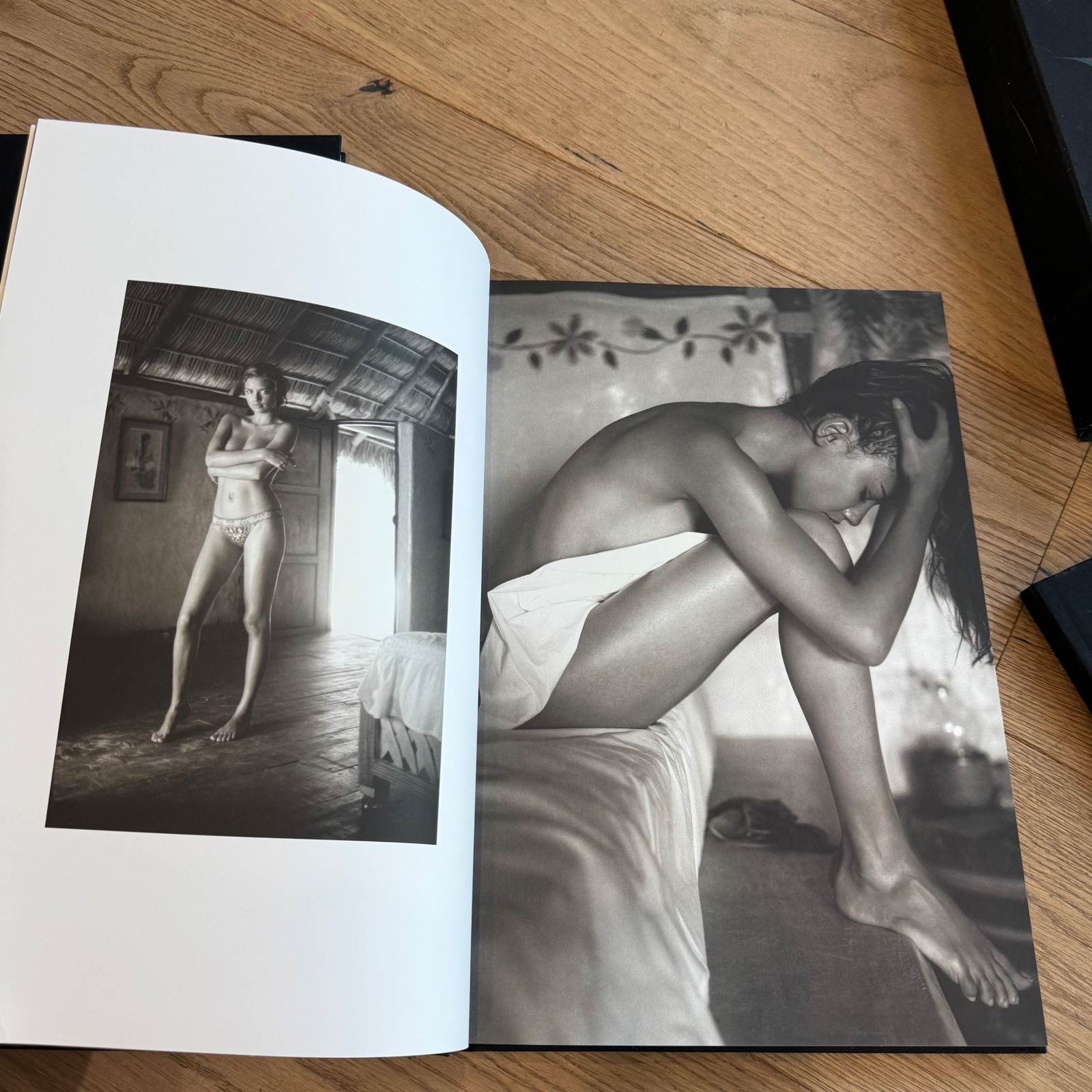 Victoria’s Secret Sexy Hardcover coffee 3-Volume Photography Book Set 2005