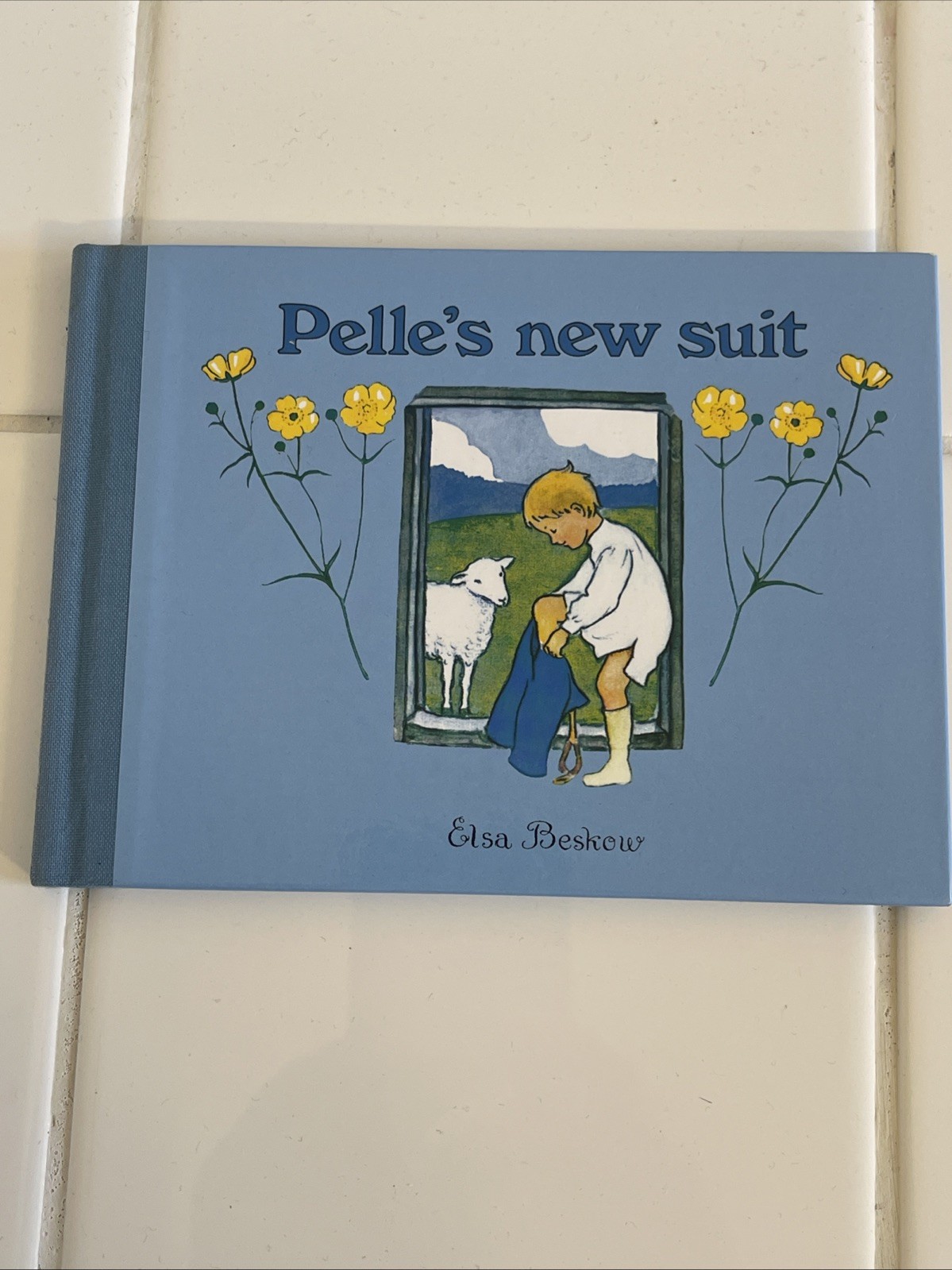 Pelle’s New Suit: Mini Edition (Elsa Beskow Mini series)