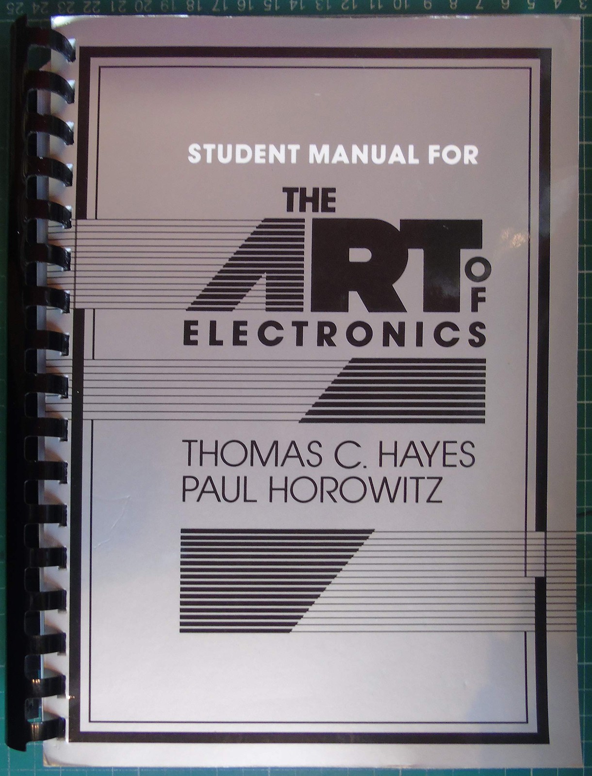 The Art of Electronics Student Manual