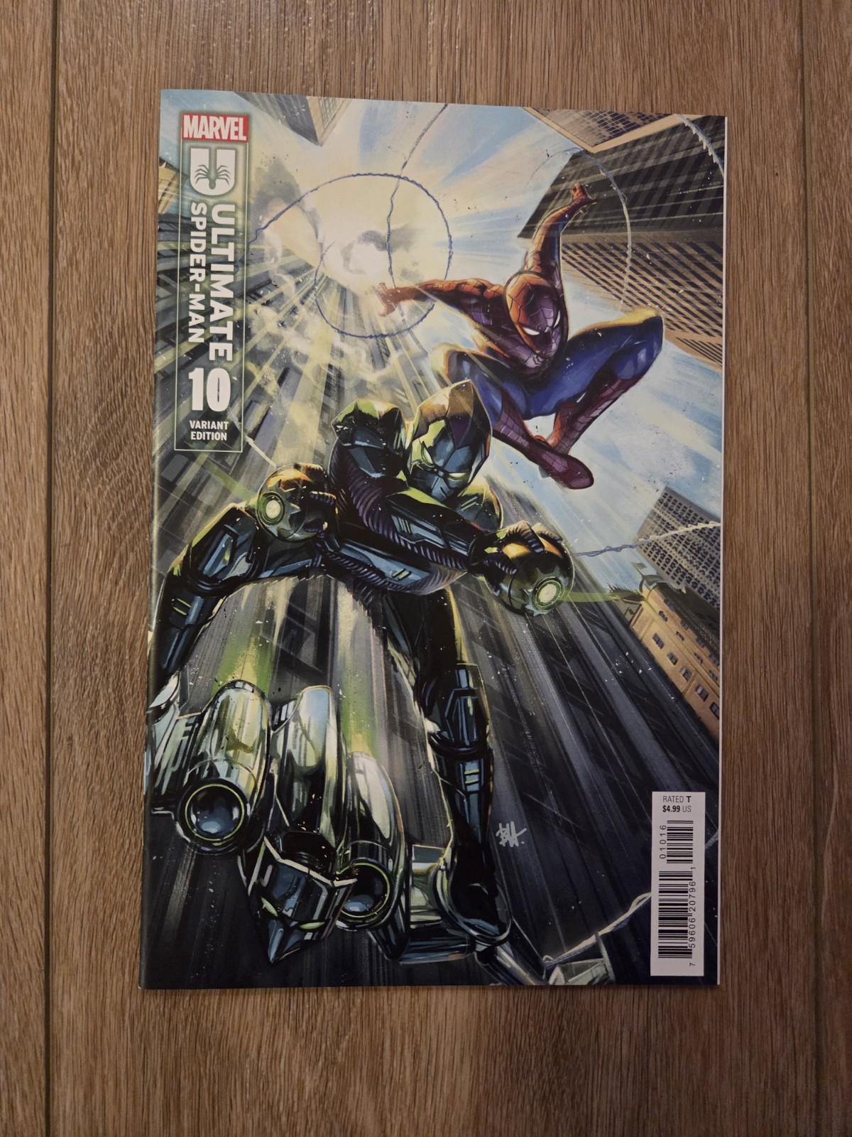 ULTIMATE SPIDER-MAN #10 1:25 BEN HARVEY VARIANT MARVEL COMICS HICKMAN MESSINA