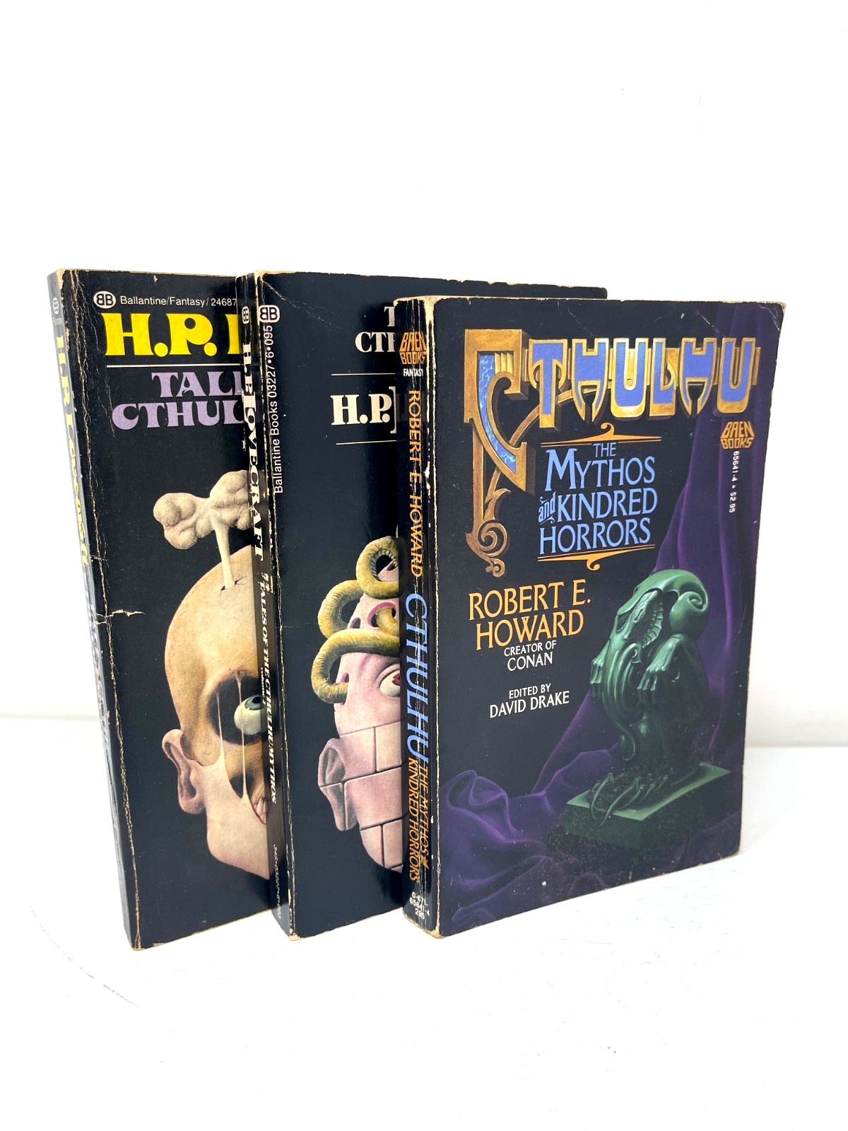 Tales Of The Cthulhu Mythos Vol 1 & 2 H.P. Lovecraft Robert E Howard The Mythos