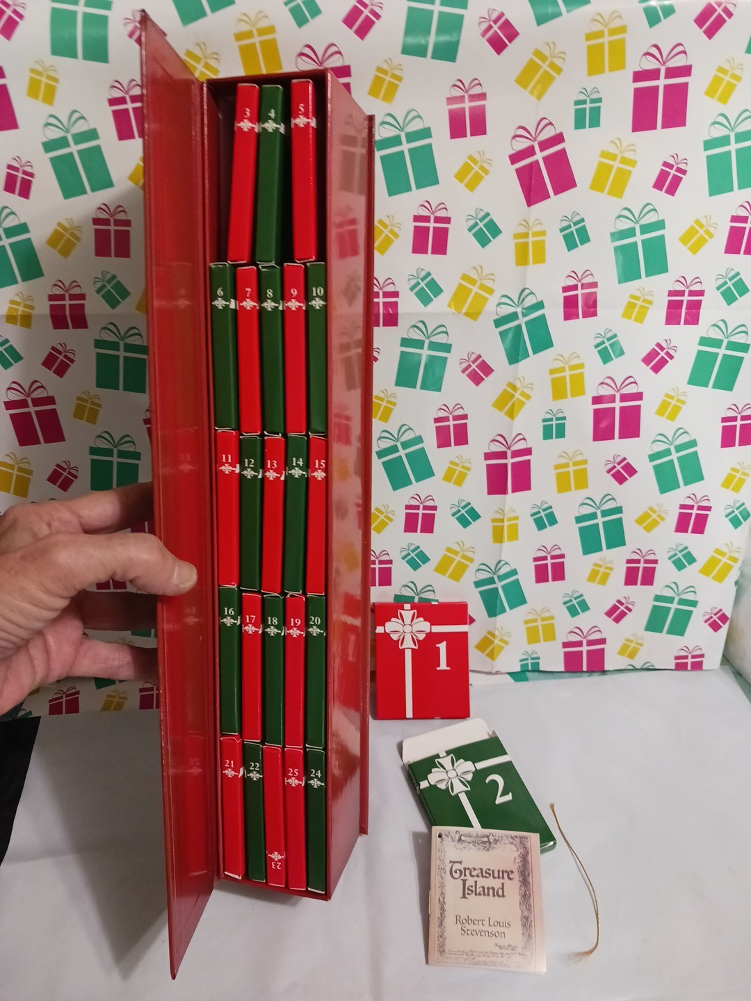 Locker set of 25 mini books Readable DIY ornamaments lil joy’s library advent