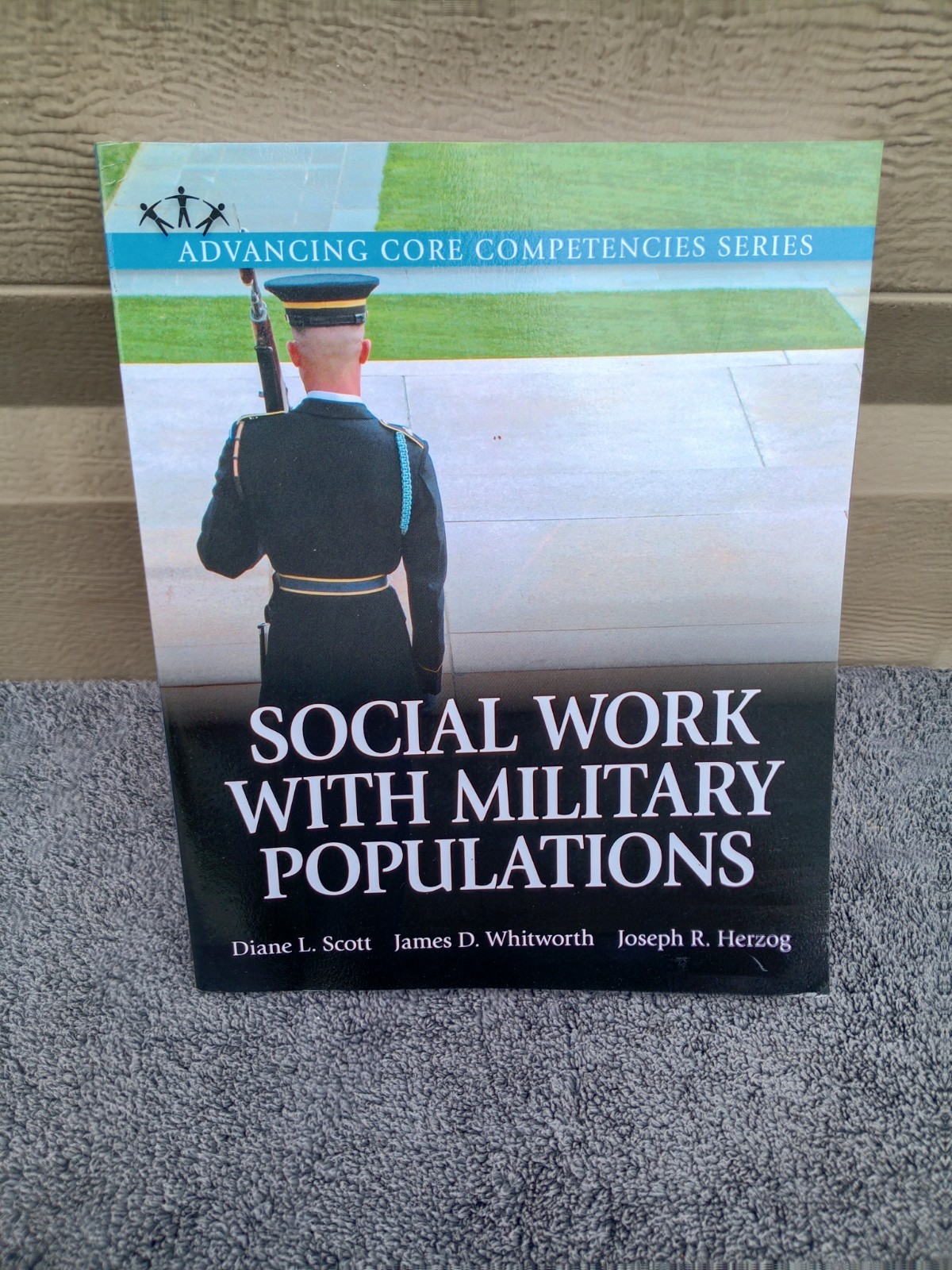 Social Work with Military Populations VG Cnd SC Diane Scott Clean Pages