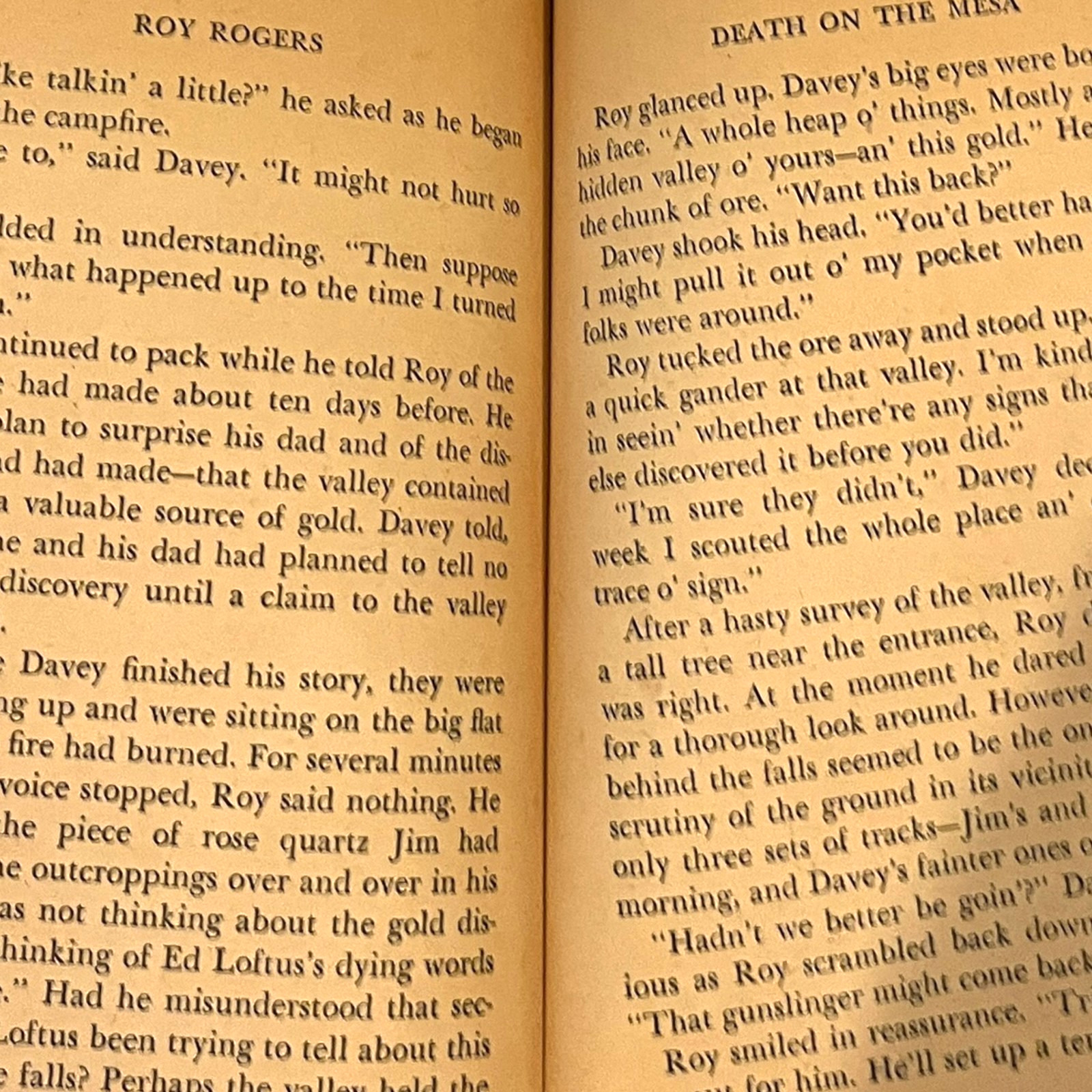 Roy Rogers and the Outlaws of Sundown Valley by Snowden Miller 1950 Whitman HC
