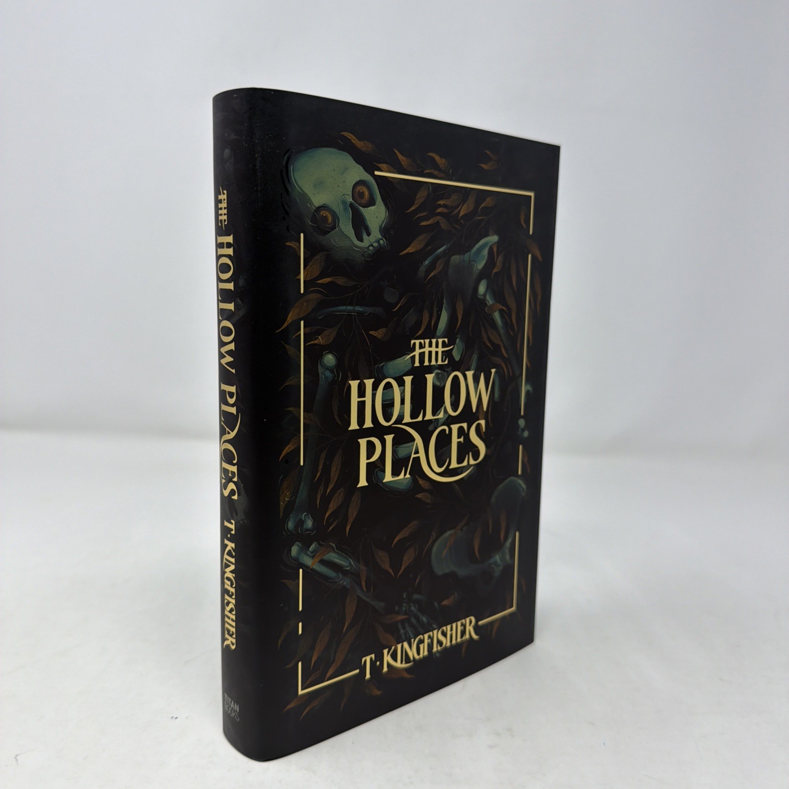 SIGNED Twisted Ones, Hollow Places & House Good Bones T. Kingfisher ILLUMICRATE
