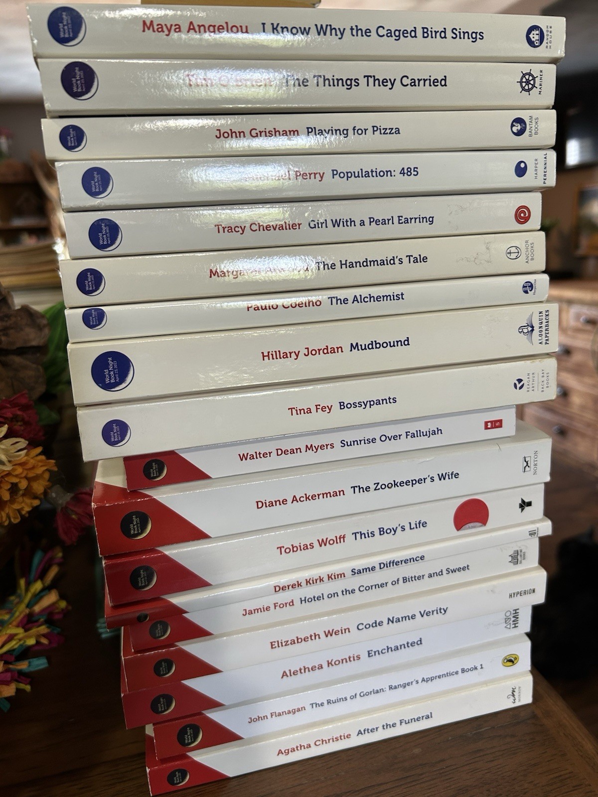 HUGE World Book Night Book Lot 2012 2013 2014 Many Classic Titles Maya Angelou +