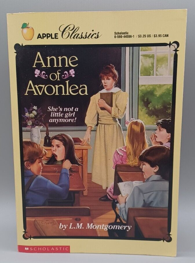 Anne of Avonlea Paperback L. M. Montgomery 326 Pages