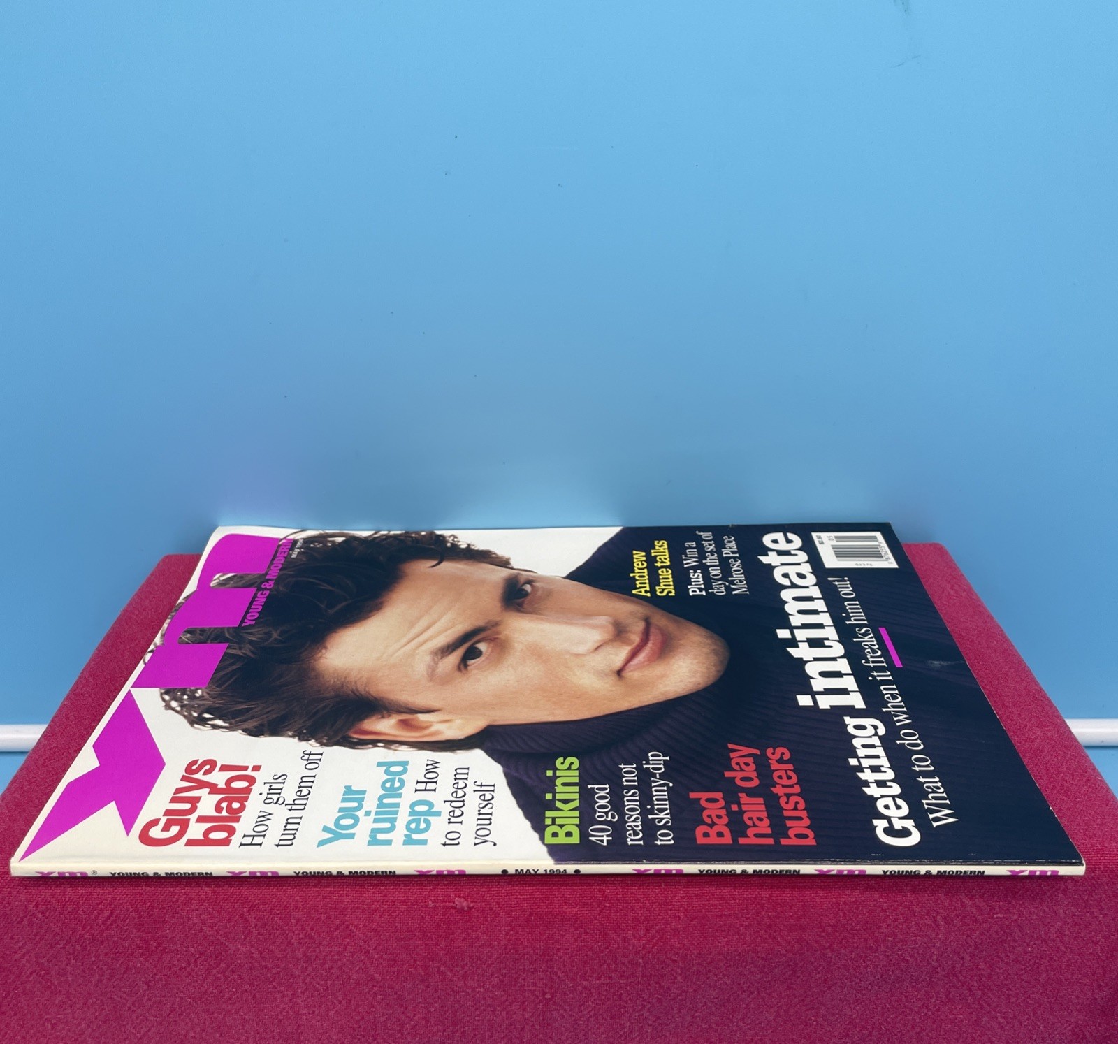 1994 Young & Modern magazine Andrew Shue Keanu Reeves Liv Tyler Salt-N-Pepa RARE