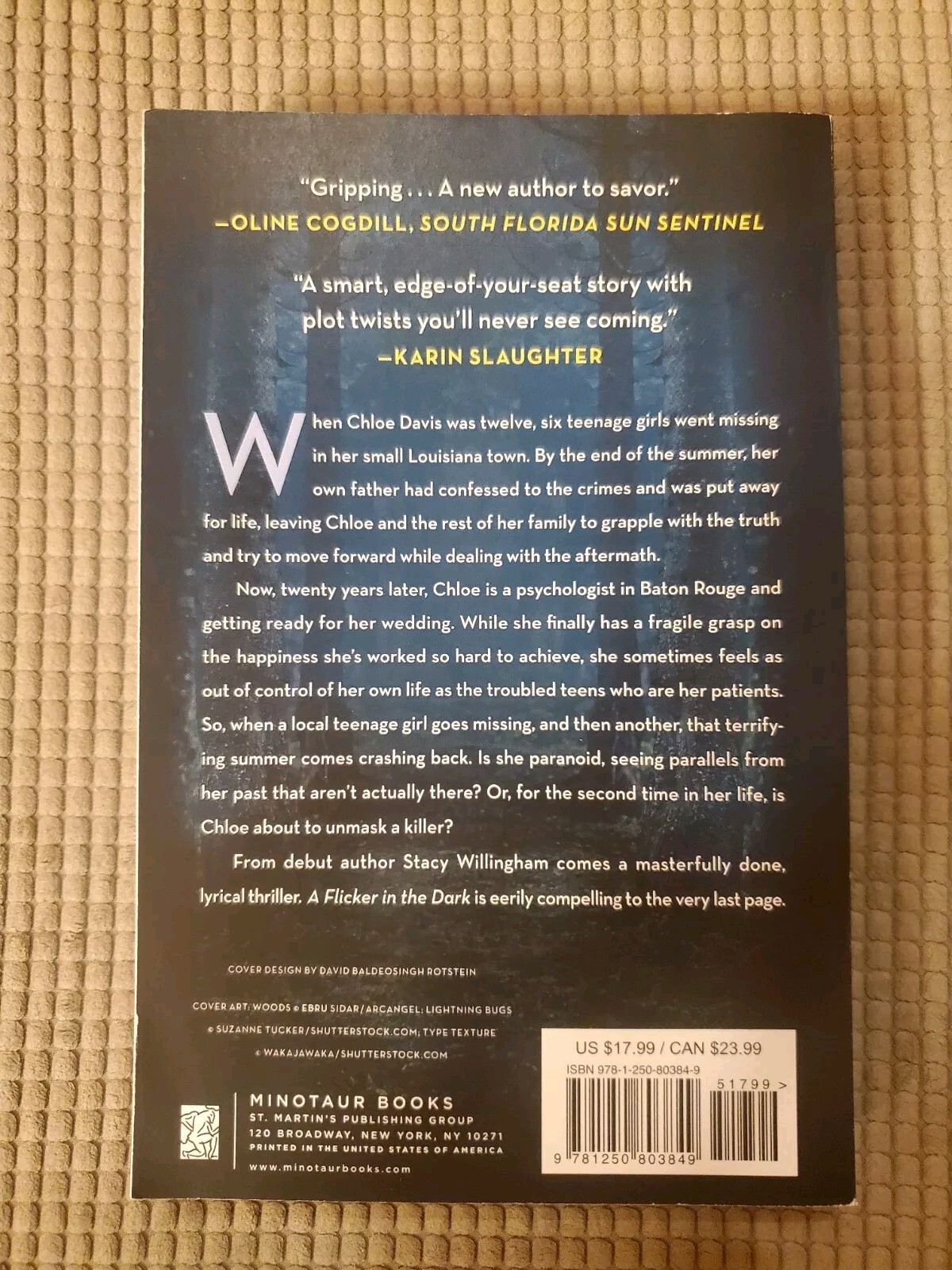A Flicker in the Dark : A Novel by Stacy Willingham (2023, Trade Paperback) NEW