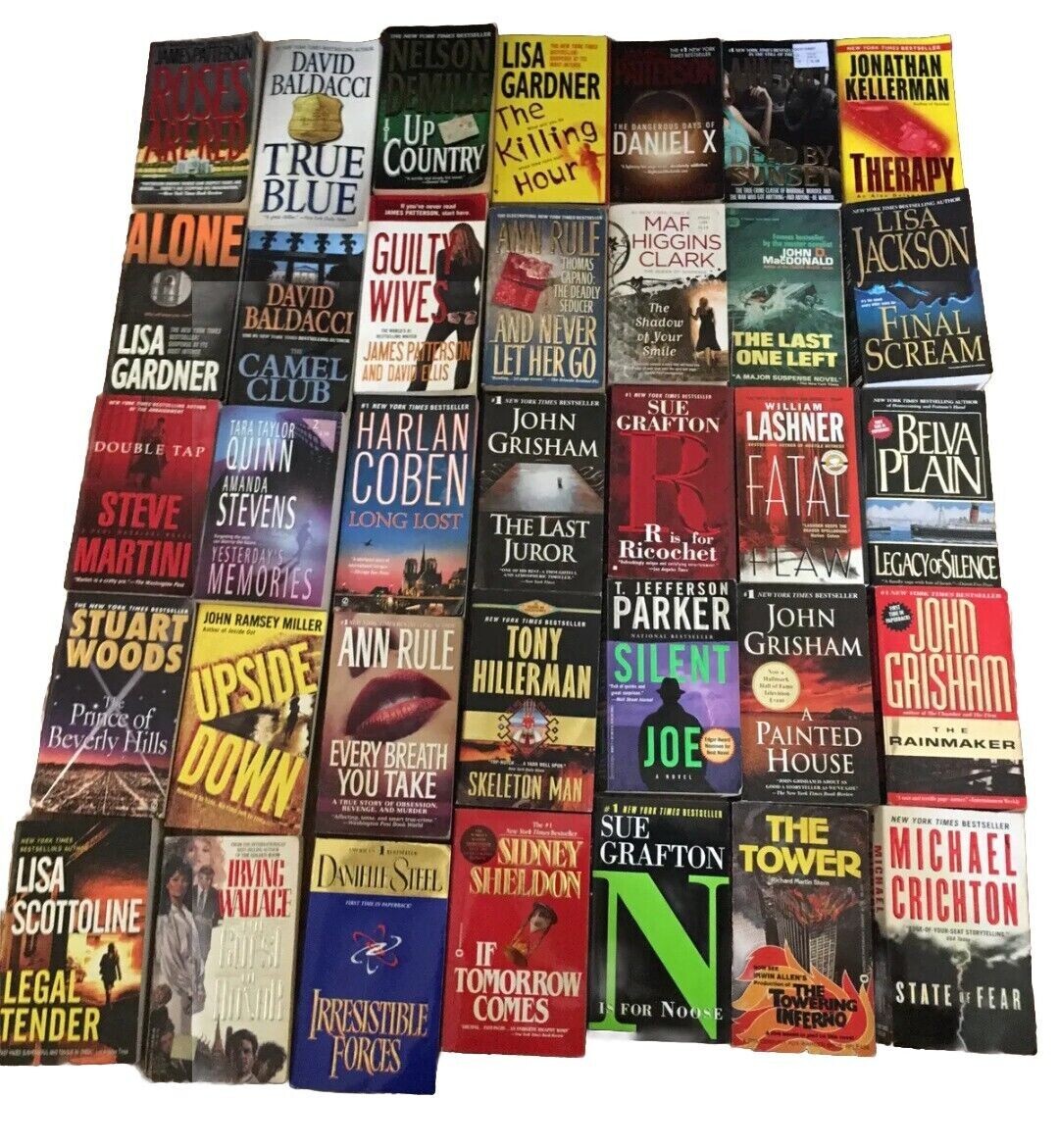 [SALE] Lot of 18 Paperback Bestselling Thrillers – Very Good and As NEW
