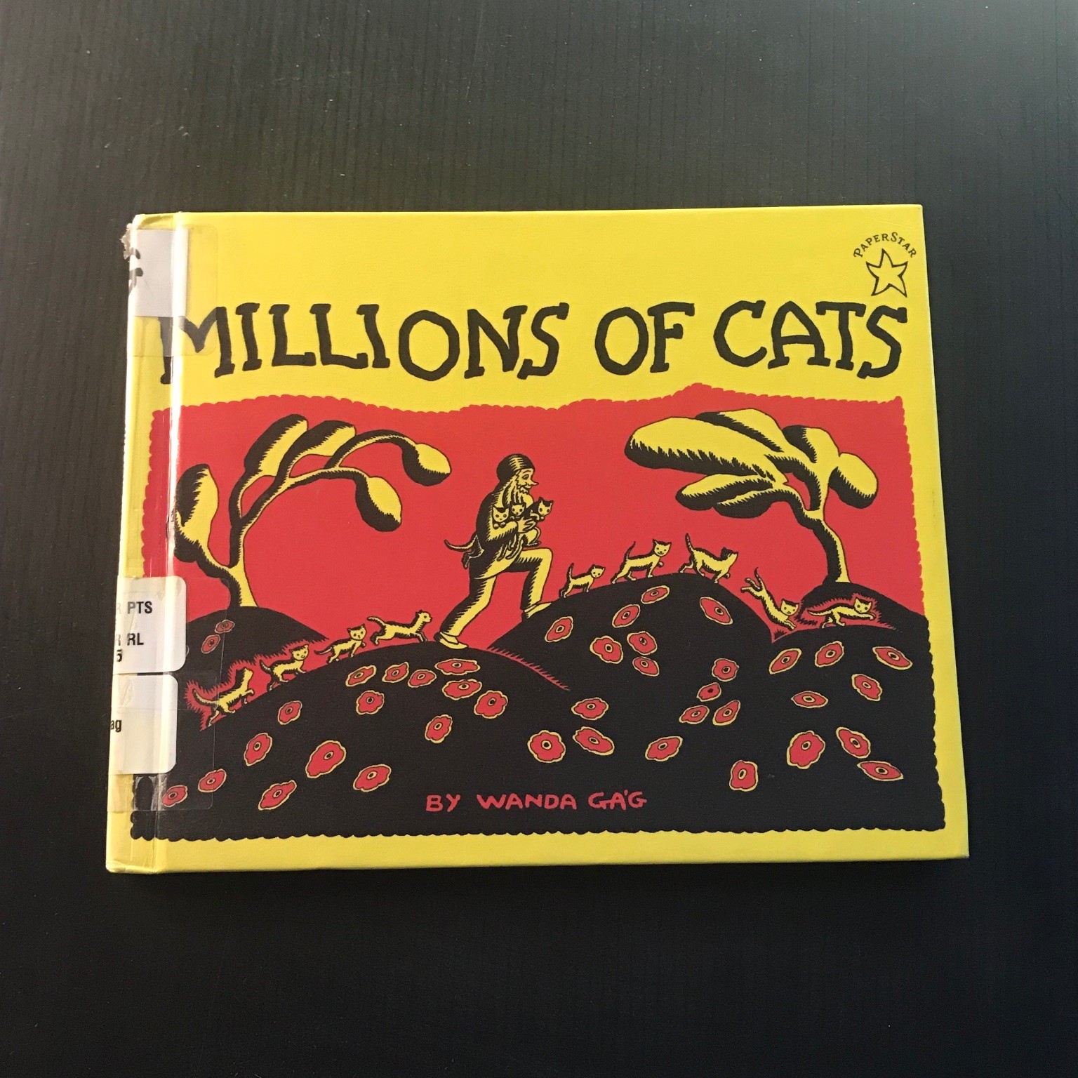 Millions of Cats Wanda Gág Newbery Honor Lewis Carroll Award Illustrated