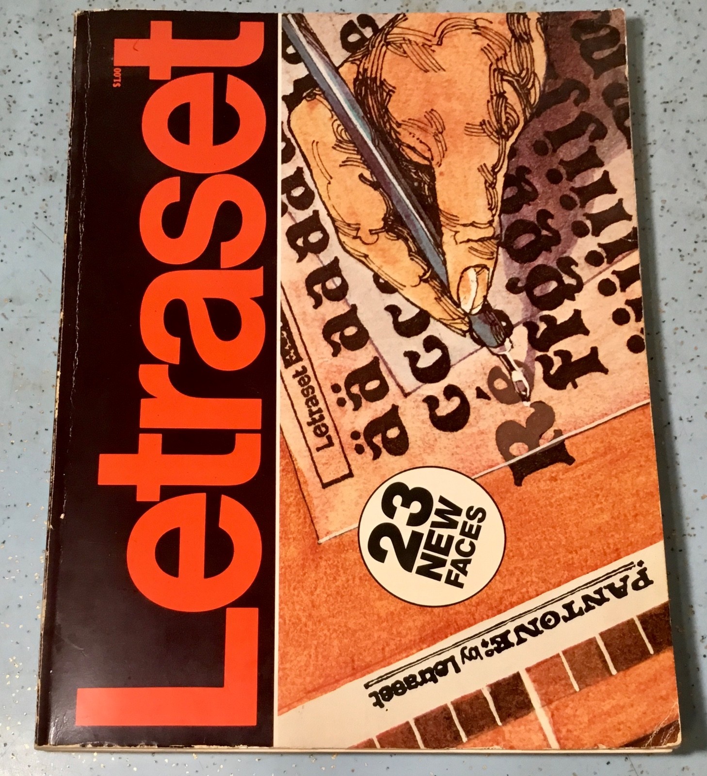 1980 LETRASET PANTONE LETTERING CATALOG REFERENCE BOOK 232-Pages PB