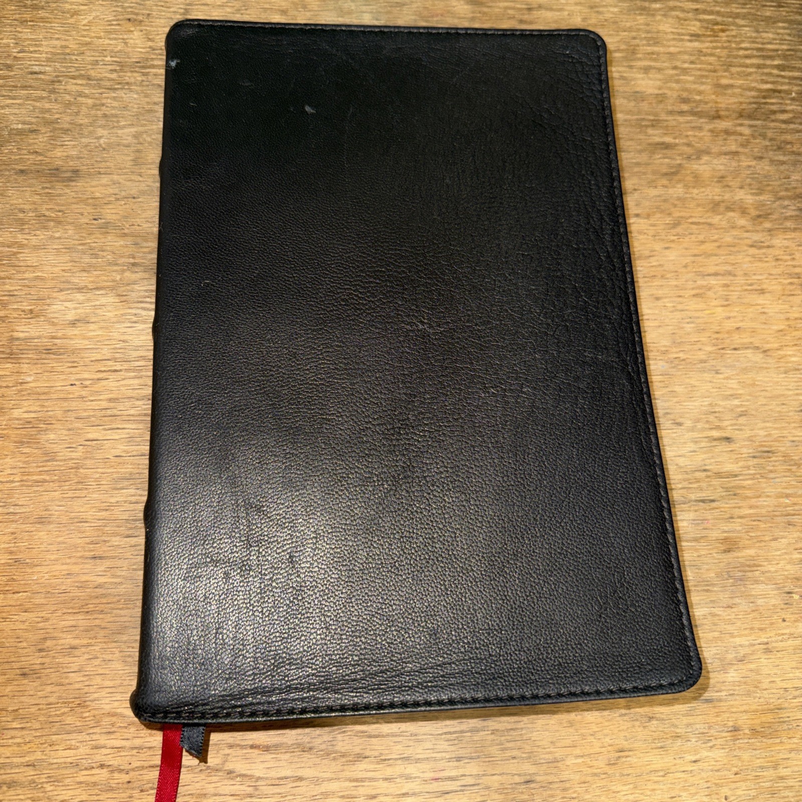 CSB Large Print Ultrathin Reference Bible, Black Premium Leather