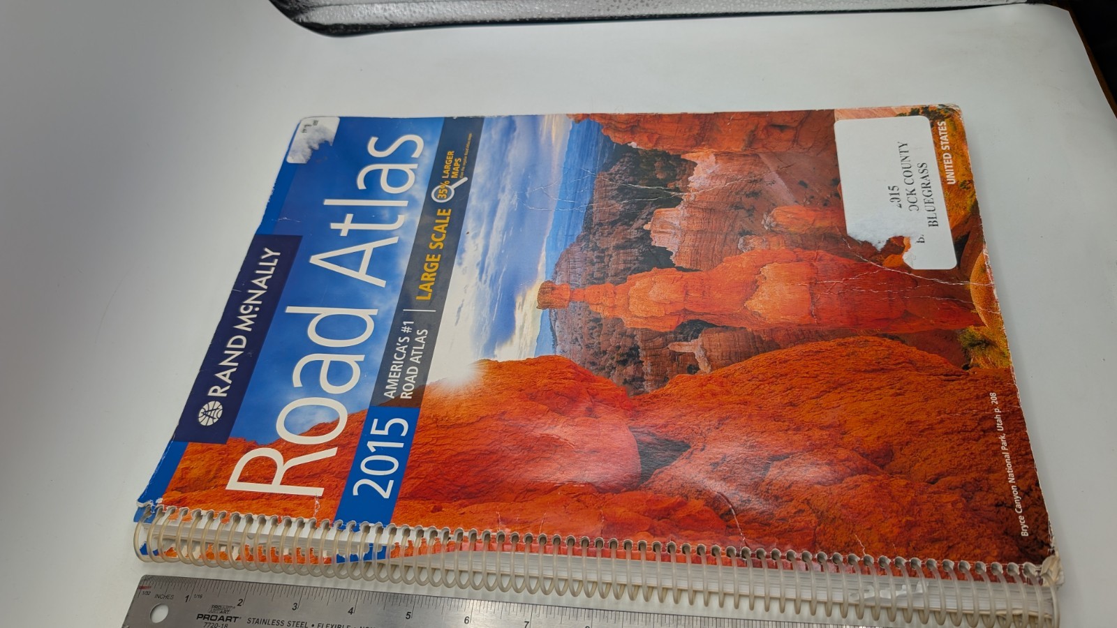 Large Scale Road Atlas Rand McNally READ