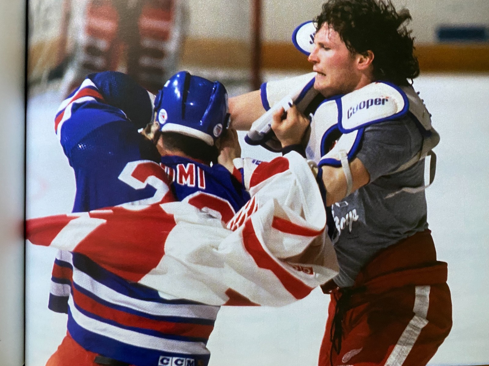 The Hockey News: Hockey’s Greatest Photos: The Bruce Bennett Collection