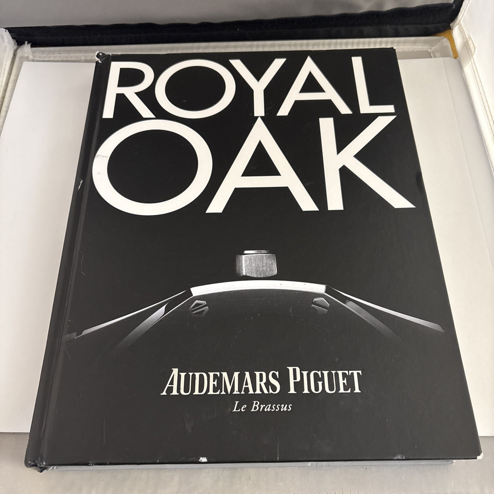 Audemars Piguet 40th Anniversary of Royal Oak Hardcover 302 Pages COVER DAMAGE