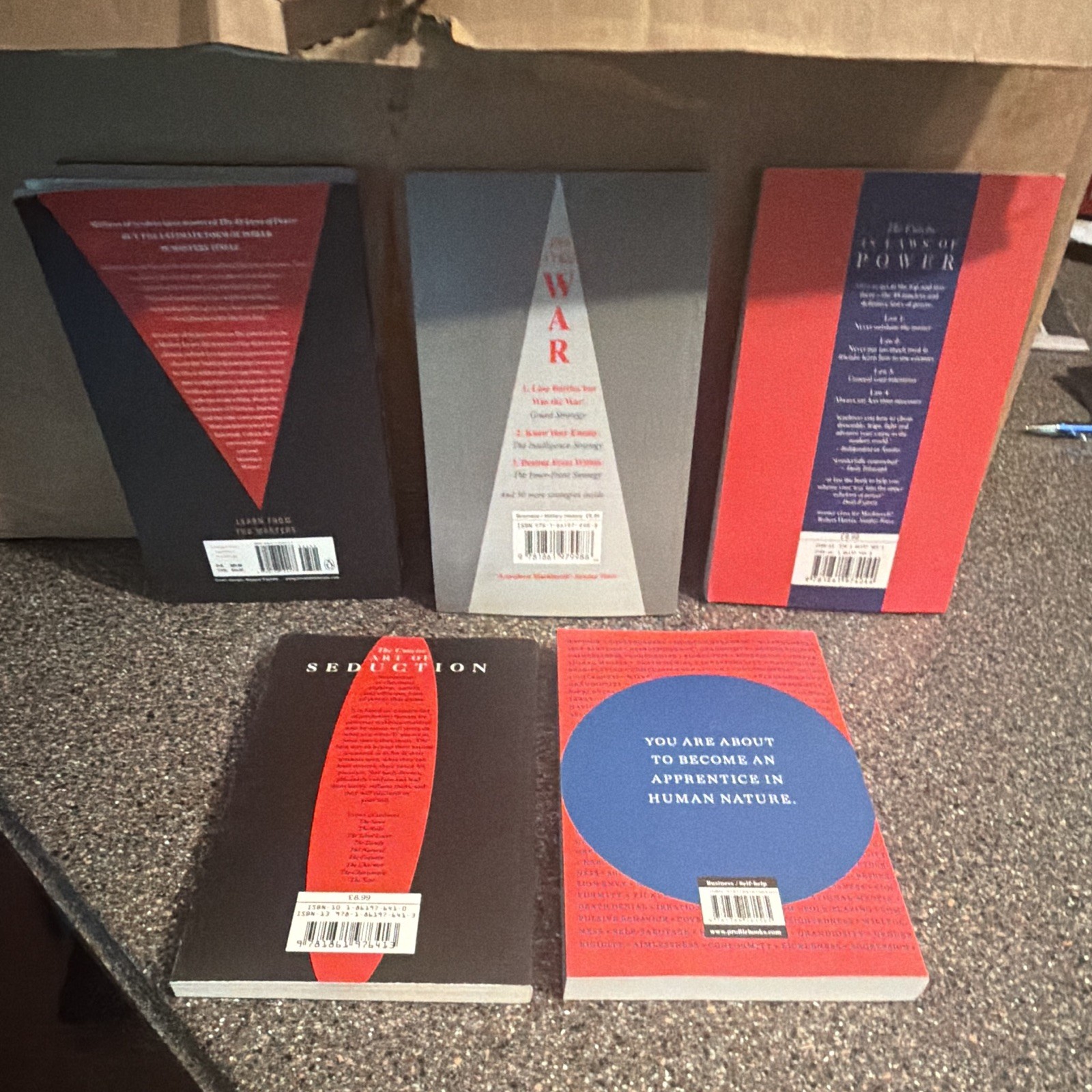 Robert Greene Paperback Lot of 5: 48 Laws of Power, Mastery, Seduction