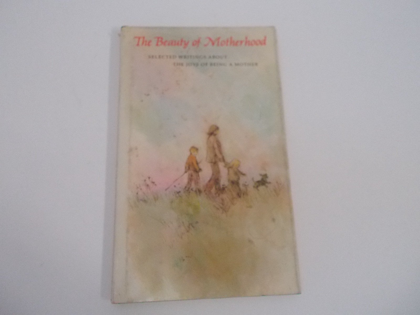 VTG 1967 Hallmark Editions THE BEAUTY OF MOTHERHOOD Book w/ Illustrations