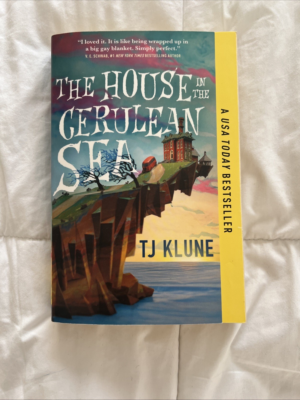 The House in the Cerulean Sea Paperback T. J. Klune