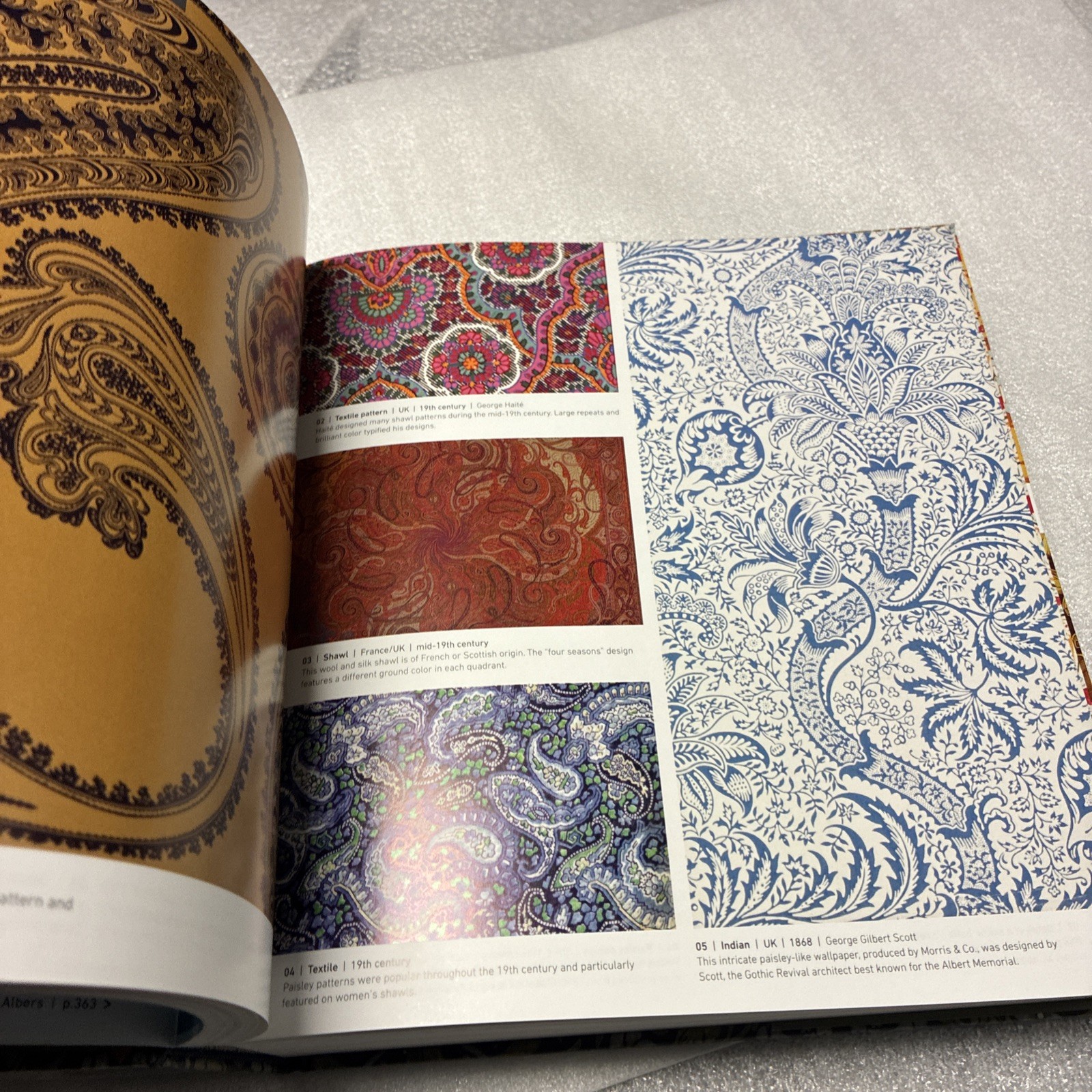 The Complete Pattern Directory: 1500 Designs from All Ages and Cultures