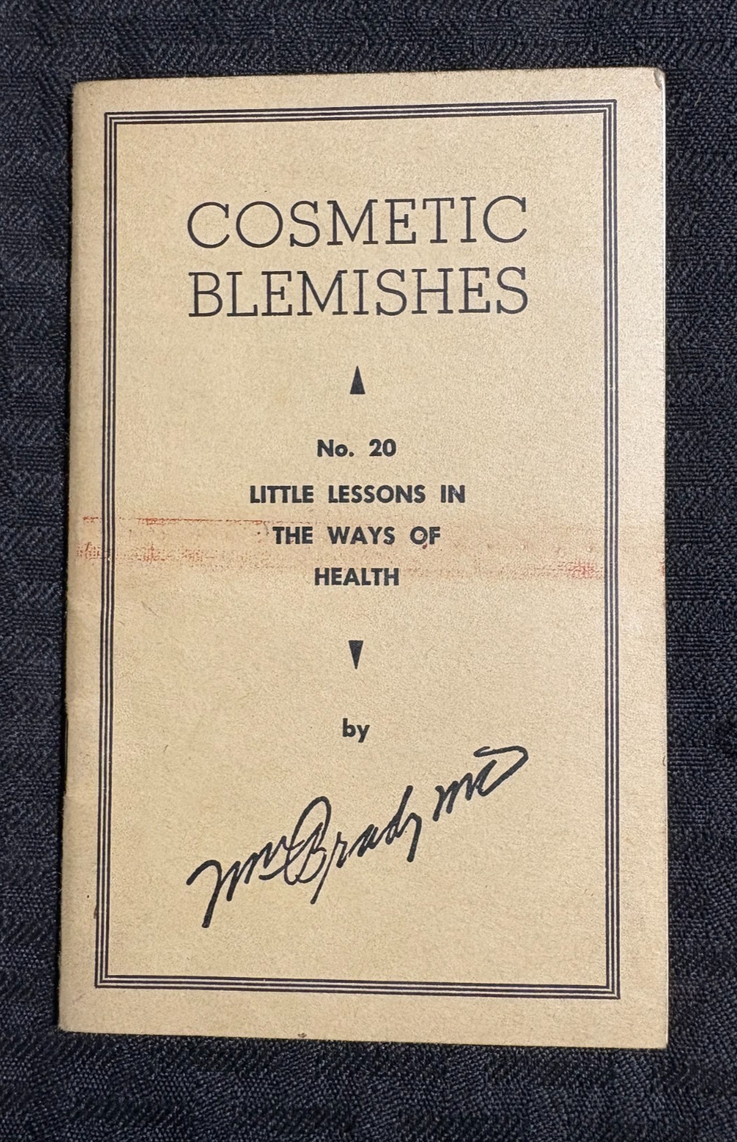 Vintage COSMETIC BLEMISHES #20 by Wm. Brady M.D. VG+ 4.5 40pg 3.25×5.25″ Booklet