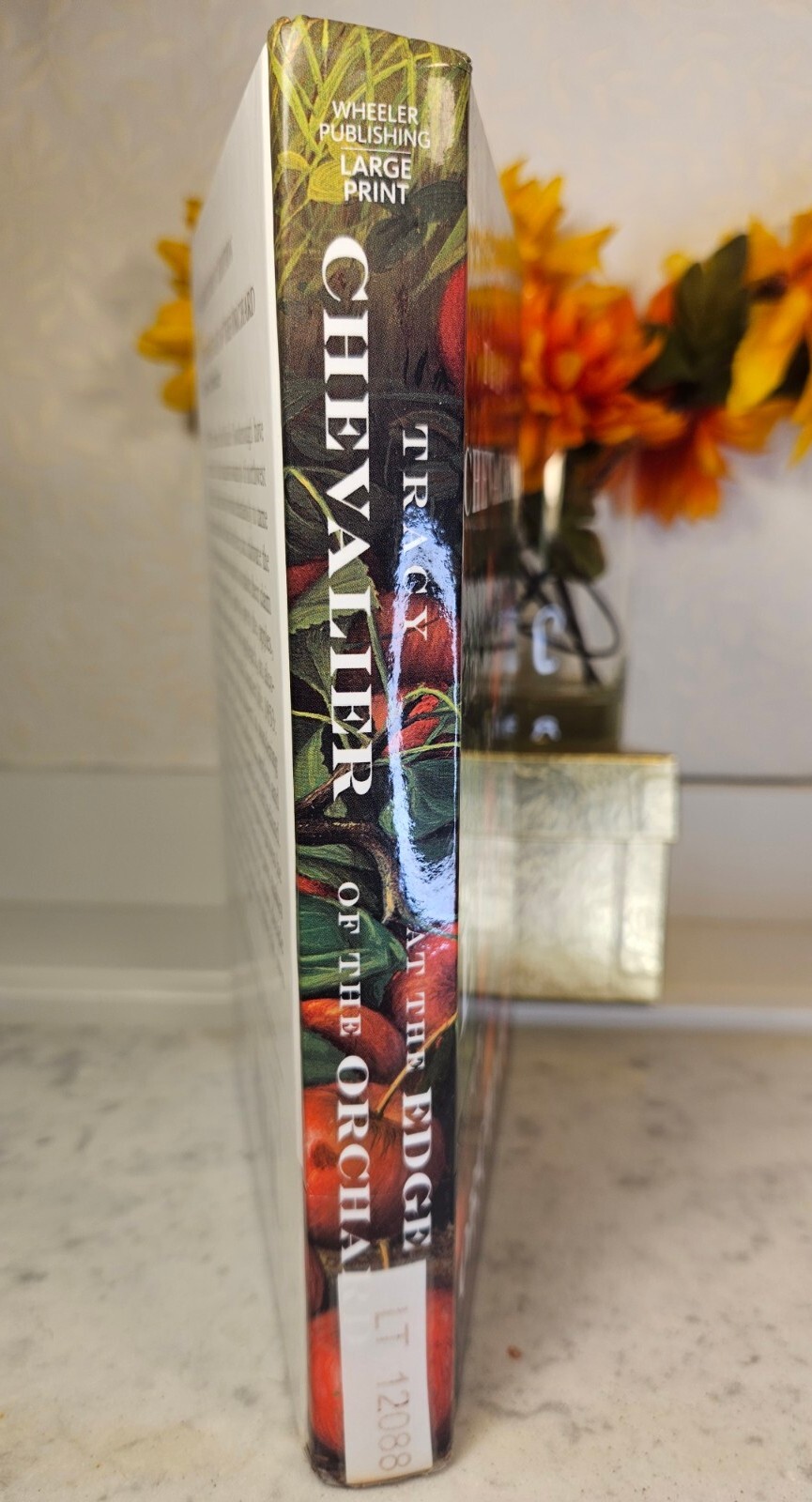 2016 A Novel At the Edge of the Orchard by Tracy Chevalier 418 Pages