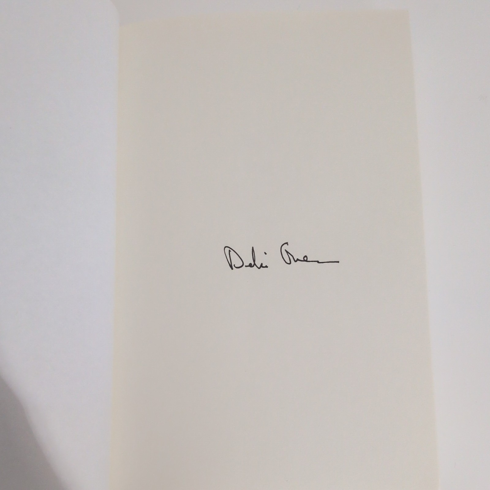 Where the Crawdads Sing Delia Owens Deluxe Edition SIGNED Nice Copy!! Beautiful!