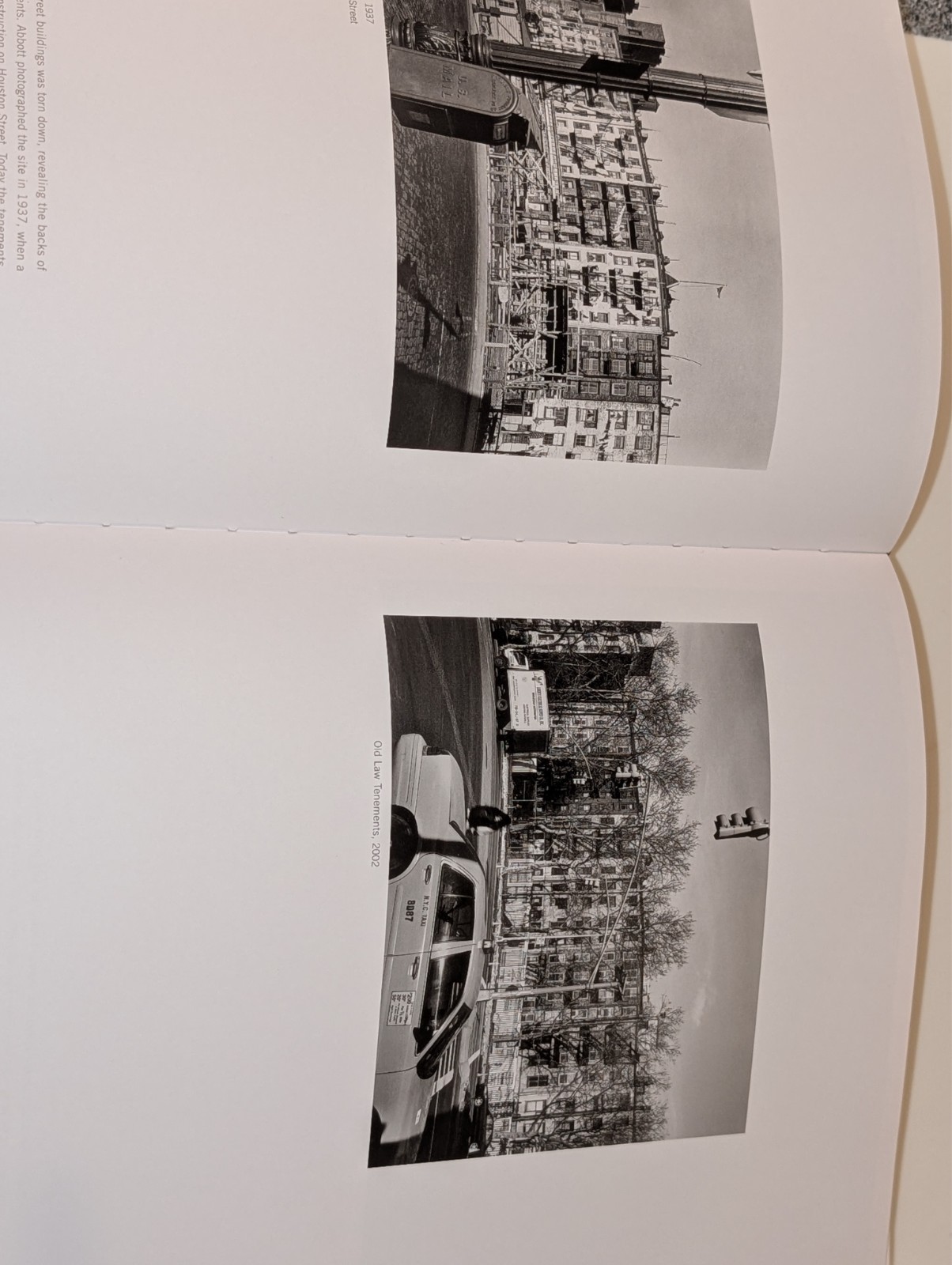 New York Changing Revisiting Berenice Abbott’s New York by Douglas Levere 1st Ed