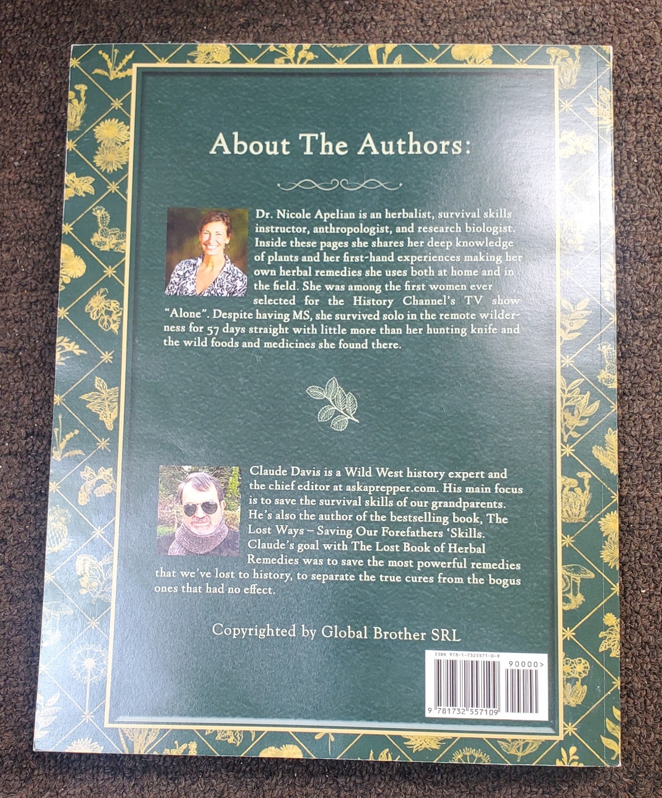 The Lost Book of Herbal Remedies – Apelian / Davis – 2019 pb – very good