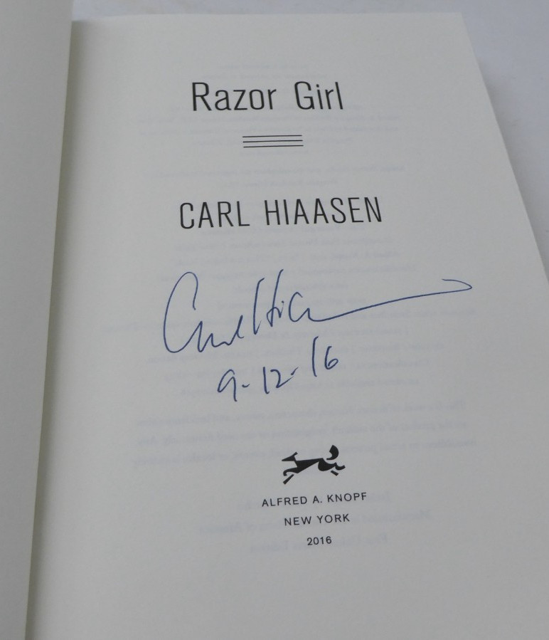 *SIGNED* Razor Girl by Carl Hiaasen (Hardcover, 2016)