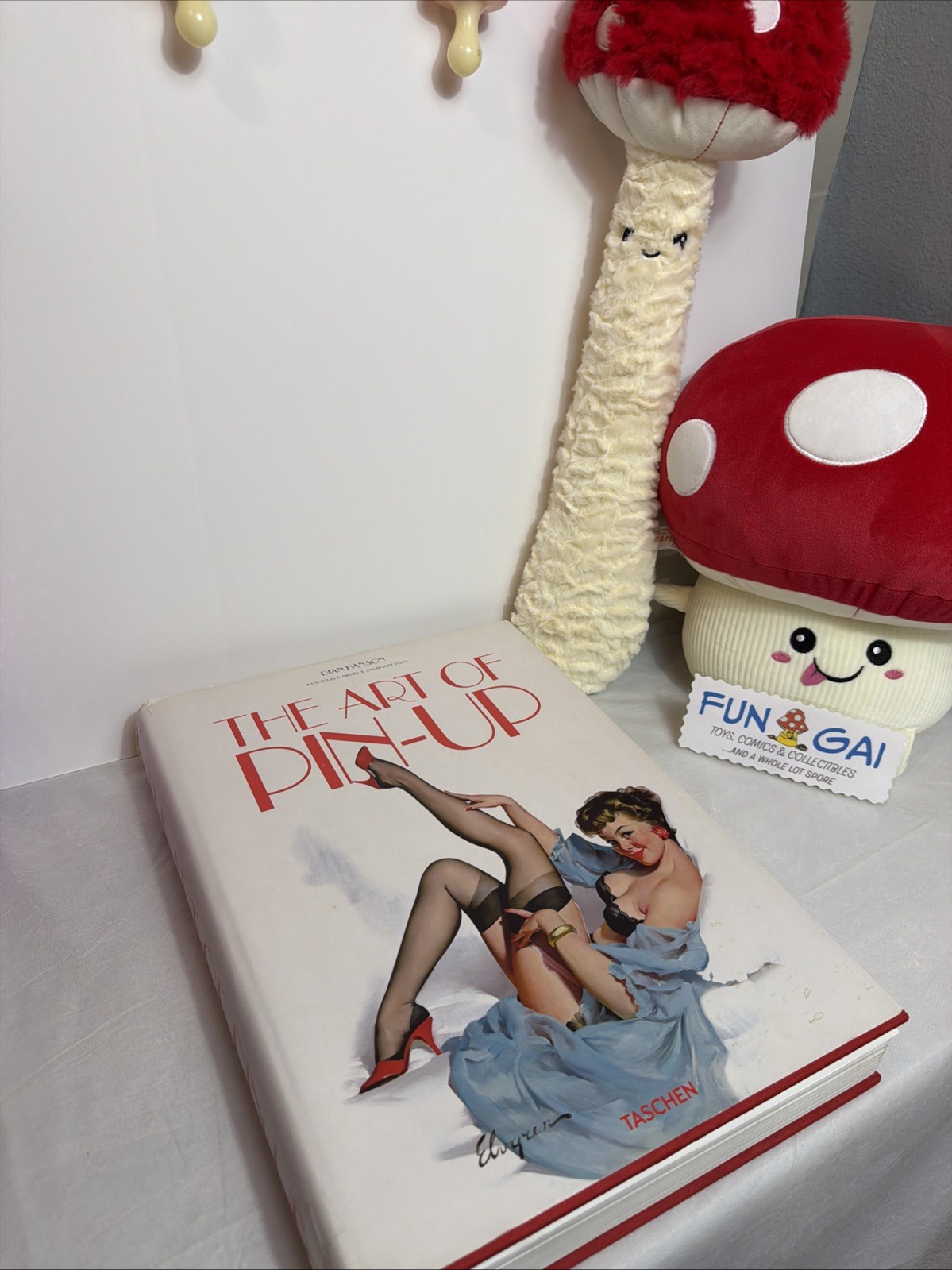 The Art of Pin-Up ( Taschen) by Dian Hanson, 500+ Pages
