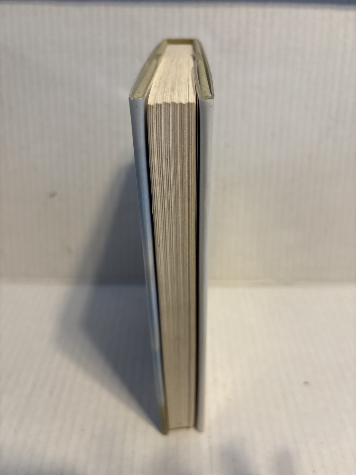 Stranger In The Mirror;SANDS Vtg 1993 1stEd. Romance Myst. HCDJ Exlibrary Avalon