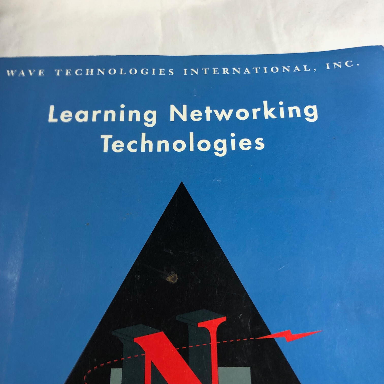 Wave Technologies Learning Networking Tech Manual, 248 Pages NETT-SSMN-A569A