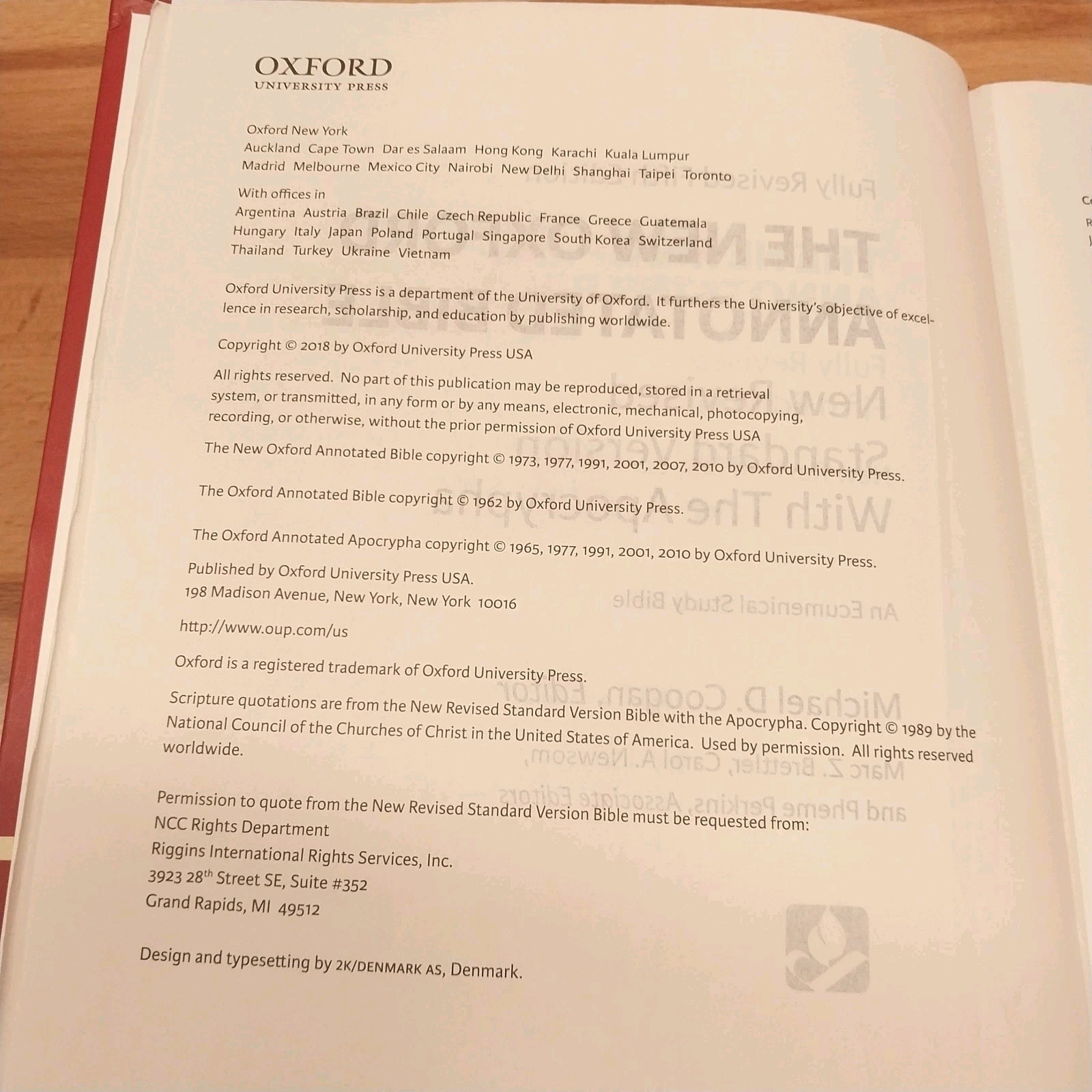 New Oxford Annotated Bible with Apocrypha : New Revised Standard Version 5th Ed.