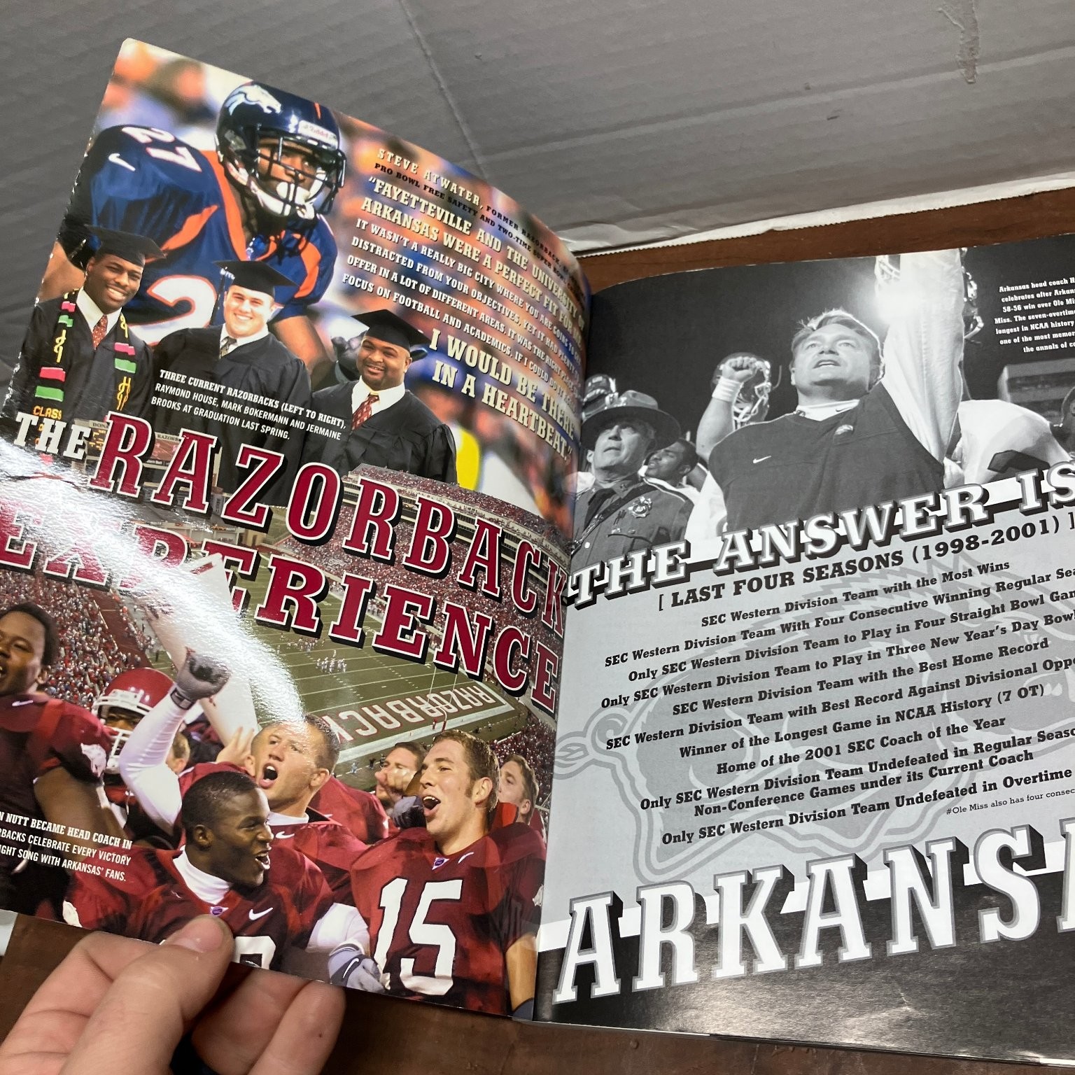 Arkansas Razorbacks Football Media Guide 2002 NCAA SEC Football Program