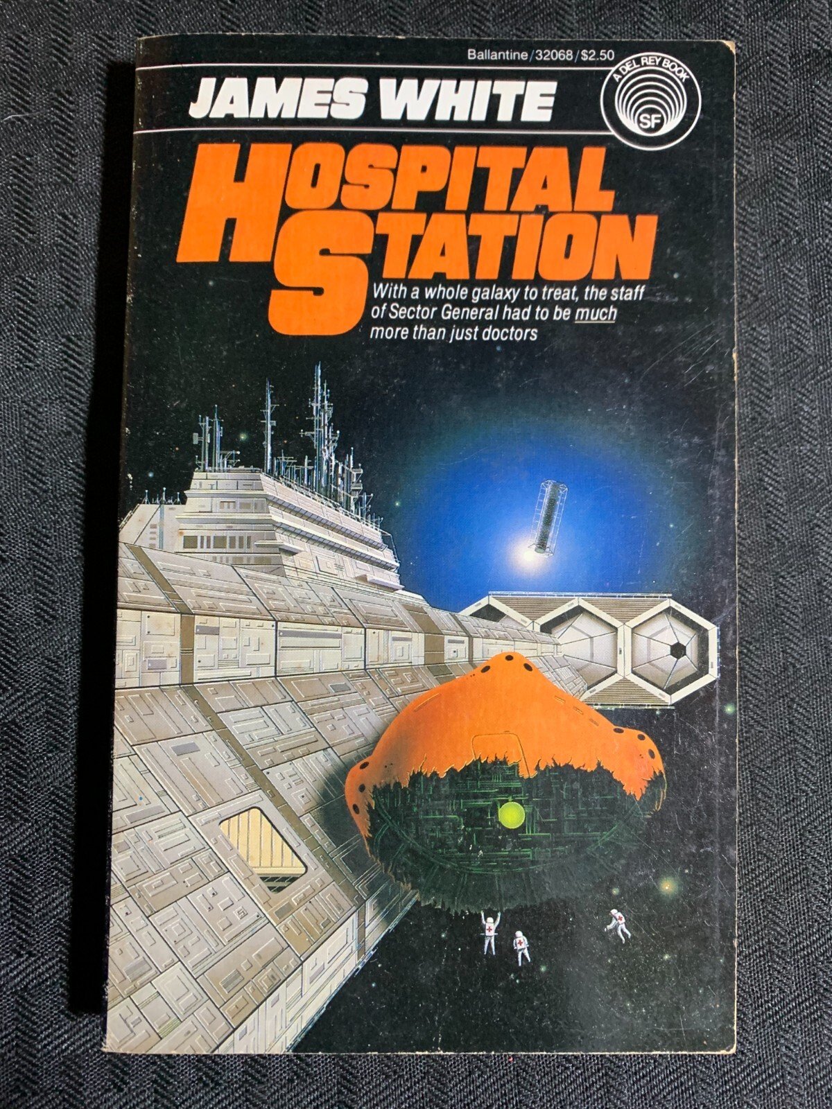 1985 HOSPITAL STATION by James White FN 6.0 5th Del Rey Paperback